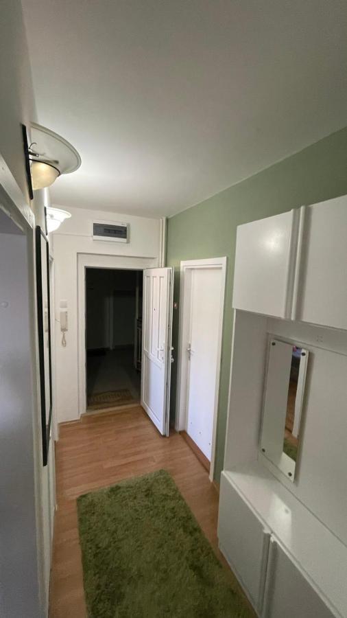 Apartman Jelena II Apartment Sremska Mitrovica Exterior photo