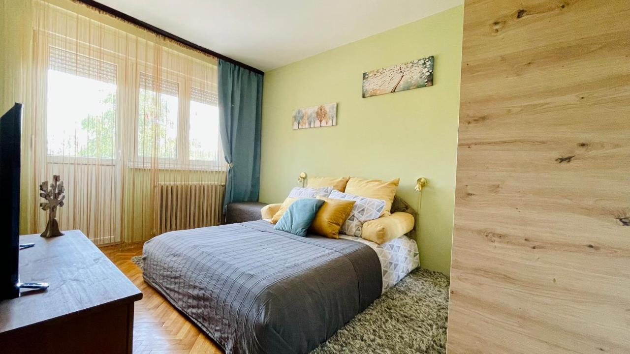 Apartman Jelena II Apartment Sremska Mitrovica Exterior photo